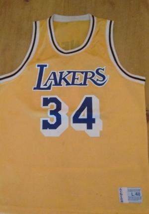 Camiseta retro de los Angeles Lakers.