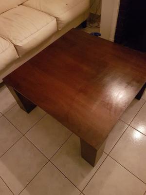 Mesa ratonera de madera maciza 90cm x 90cm