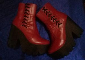 Botas bordo altas