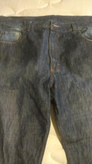 Jeans hombre levi talle 50 impecable sin roturas ni manchas