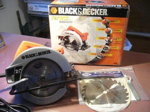 Sierra BLACK&DECKER, de 21/3 HP casi sin uso en caja.