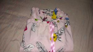 Vendo blusa floriada nueva talle único