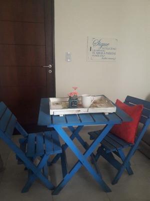 Vendo mesa+2 sillas de pino plegables