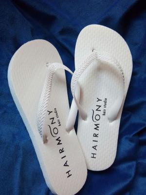 ojotas modelo havaiana blancas personalizadas