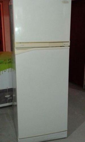 HELADERA PHILCO C/FREEZER NO FROST 440LTS