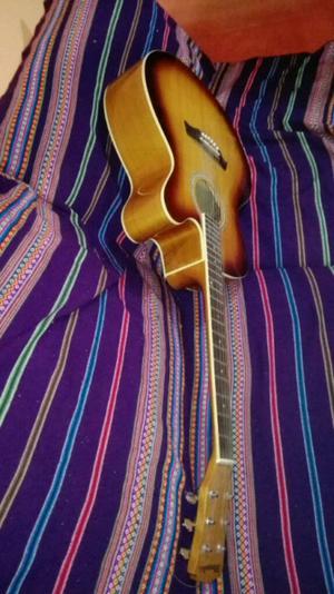 Guitarra electroacustica Memphis