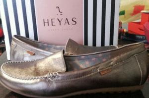 Mocasines plateados Heyas