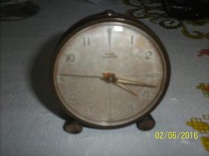 Reloj Despertador Antiguo Cyma Amic