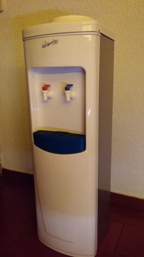Dispenser De Agua Frio / Calor. Muy Poco Uso. Liquido