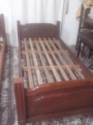 CAMA DE ALGARROBO