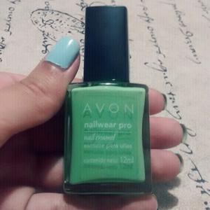 Esmaltes de Avon nuevos