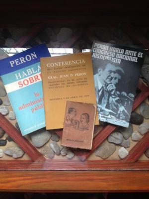 Libreta peronista y libros prensa varios