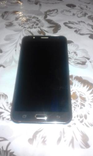 VENDO J7 con cargador