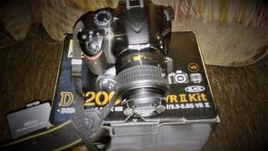 Cámara Reflex Nikon D impecable ( disparos)
