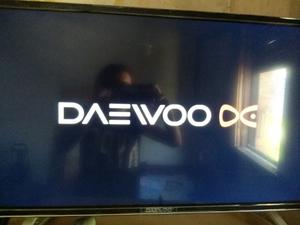 LCD Daewoo Smart TV Casi Nuevo! Impecable!