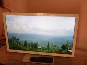 TV LED Philips 24", control, impecable