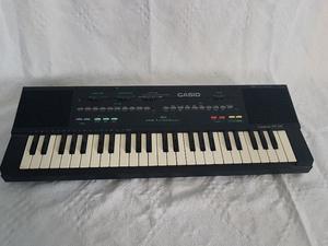Teclado Casiotone Mt240
