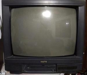 Vendo televisor con play.