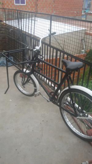 Bicicleta de reparto usada
