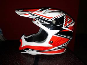 Casco y gafas