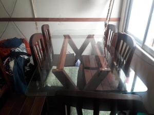 Mesa de algarrobo con 6 sillas de algaerobo