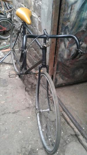 bicicleta antigüa rod.28