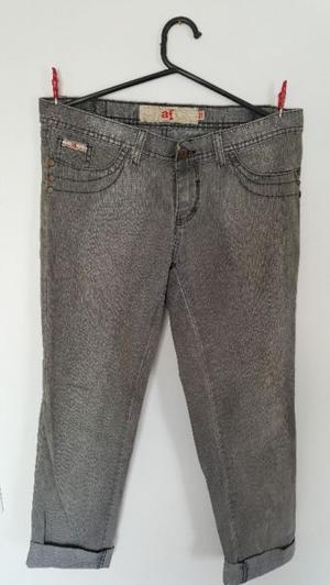 AF jeans gris sin uso, talla 42