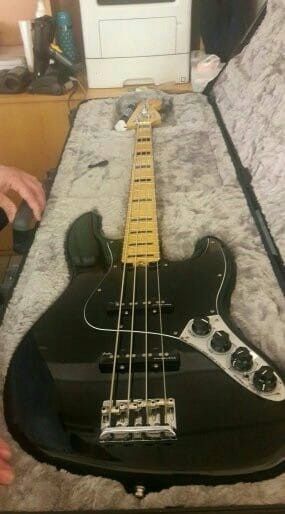 BAJO FENDER JAZZ BASS AMERICAN ELITE 