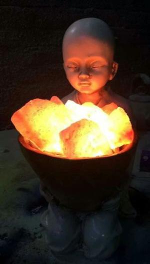 Buda con sal y luz