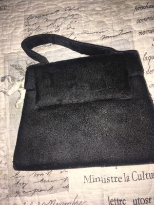 CARTERA DE FIESTA NEGRA TERCIOPELO