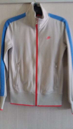 Campera Nike original talle M