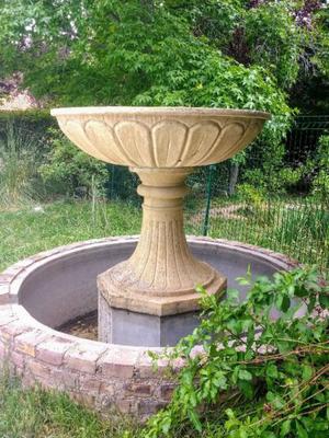 Fuente de agua para jardín