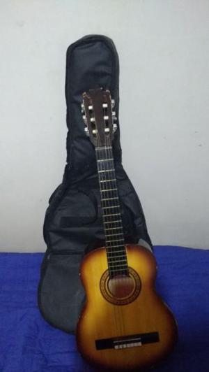 Guitarra criolla Porteña + funda semi rígida acolchada