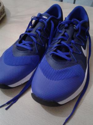 IMPERDIBLE! Zapatillas Nike Training. TALLE 46