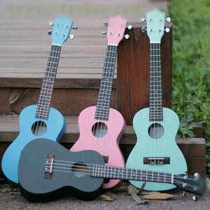 Ukeleles + funda