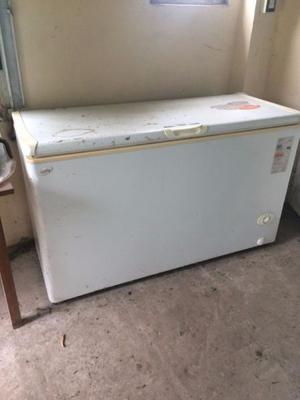 Vendo 1 freezer