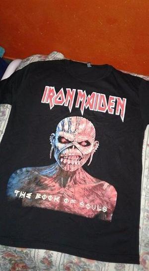 Vendo 20 remeras excelente oportunidad para revender