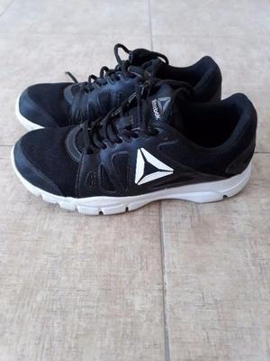 Zapatillas Reebok TRAINFUSION NINE 2.0. EXCELENTE ESTADO