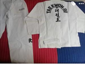 Uniforme de taekwondo talle 4