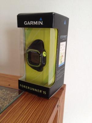 Vendo reloj Garmin Forerunner 15 en caja