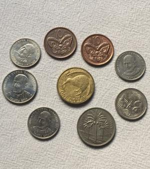 MONEDAS DE TONGA Y NUEVA ZELANDA. (9)