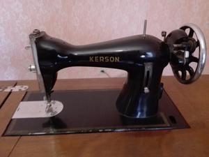Maquina coser Kerson con mueble