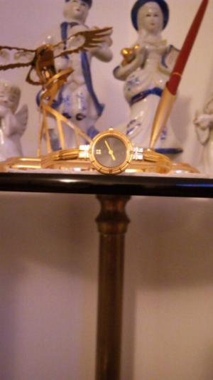 Reloj yves Saint Lauren by gucci