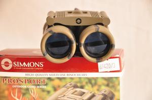 Binocular Simmons 10x25 Camo + Linterna Llavero Rayovac Free