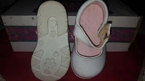 Zapatos de charol blanco-importados