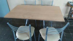 vendo mesa y 4 sillas