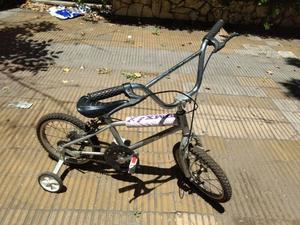 BICICLETA DE NENA CON RUEDITAS