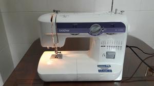 Máquina de coser impecable