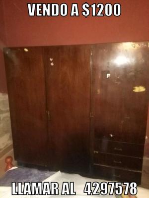 Mueble antiguo. Buen estado.