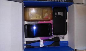 Nokia N8 en caja con accesorios